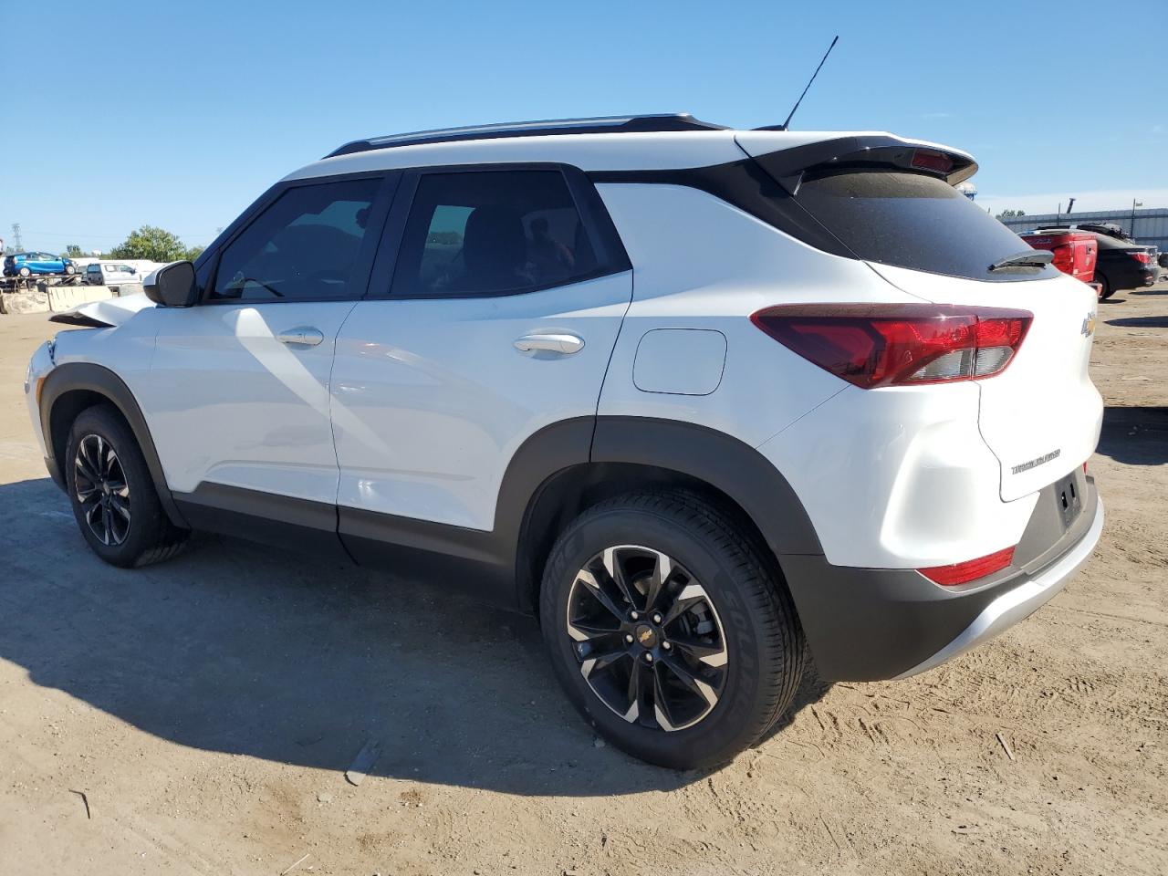 2022 Chevrolet TrailBlazer VIN KL79MPSLXNB043670 Copart auction photo, front end damage thumbnail 2