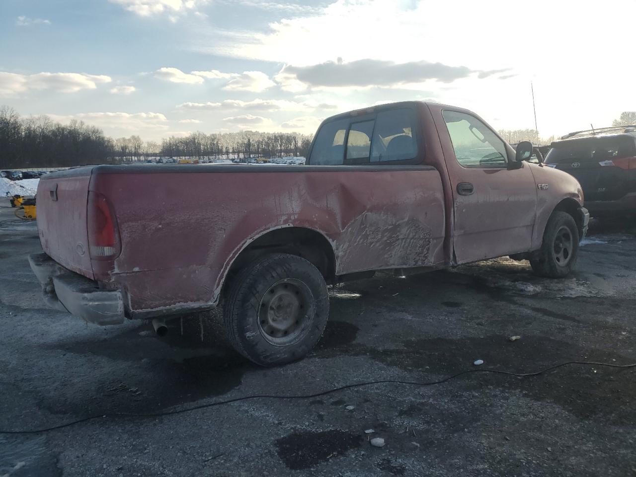 2004 Ford F-150 VIN 2FTRF17264CA84908 Copart auction photo, side / front end damage thumbnail 3