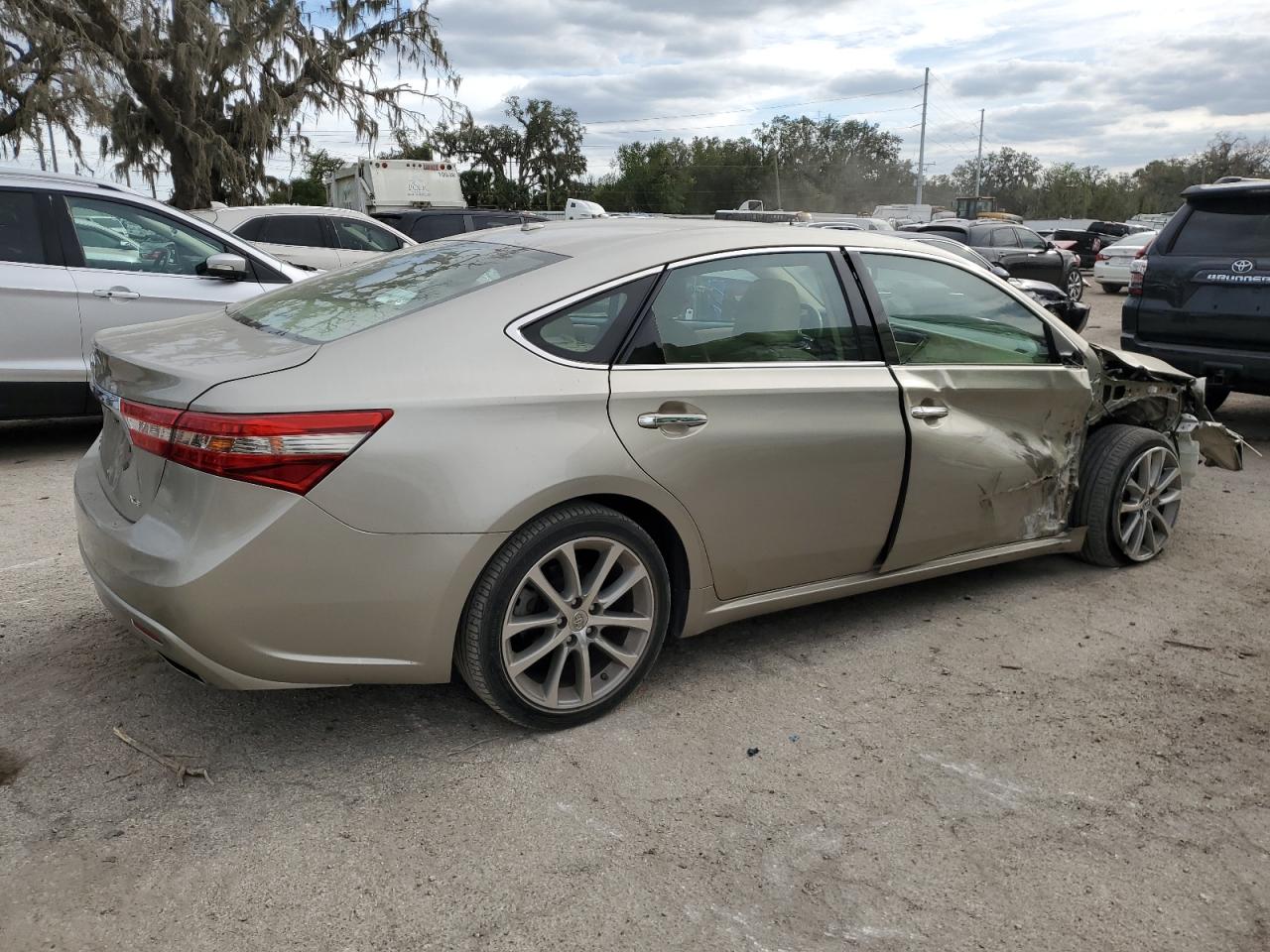 2014 Toyota Avalon VIN 4T1BK1EB1EU085459 Copart auction photo, front end / side damage thumbnail 3