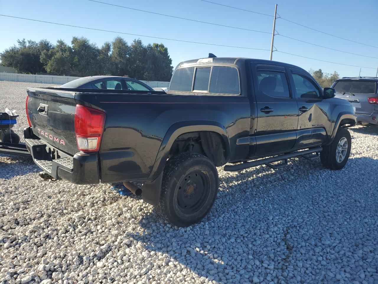 2016 Toyota Tacoma VIN 5TFDZ5BN1GX006713 Copart auction photo, front end damage thumbnail 3