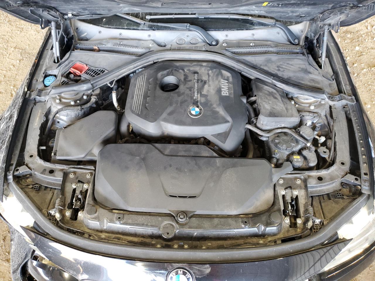 2017 BMW 3er VIN WBA8B9G35HNU52233 Copart auction photo, front end / side damage thumbnail 11