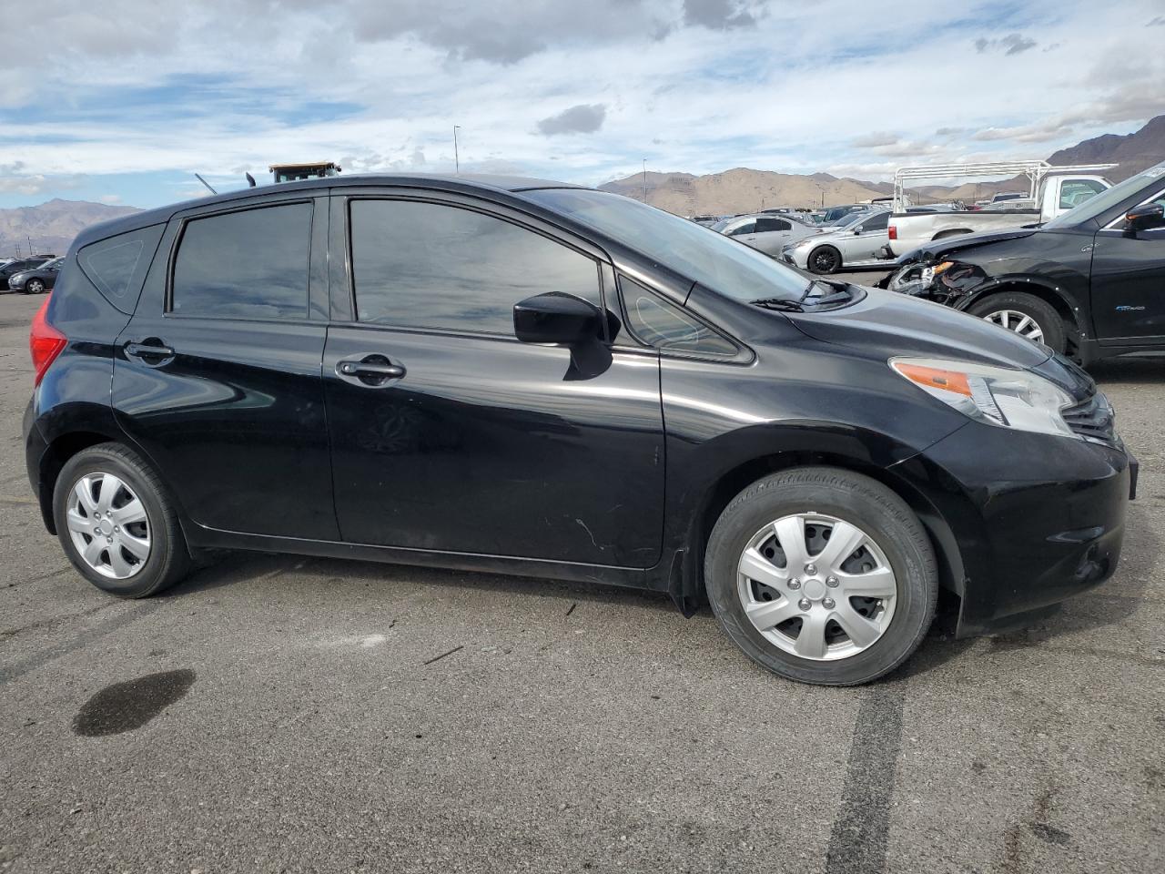 2015 Nissan Versa VIN 3N1CE2CP8FL408022 Copart auction photo, minor dent/scratches damage thumbnail 4