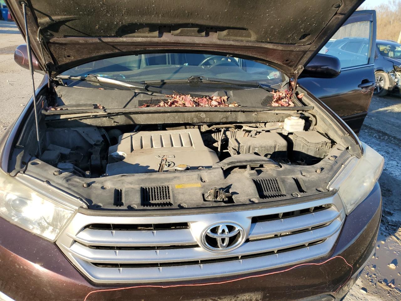 2012 Toyota Highlander VIN 5TDBK3EH0CS159962 Copart auction photo, front end damage thumbnail 11