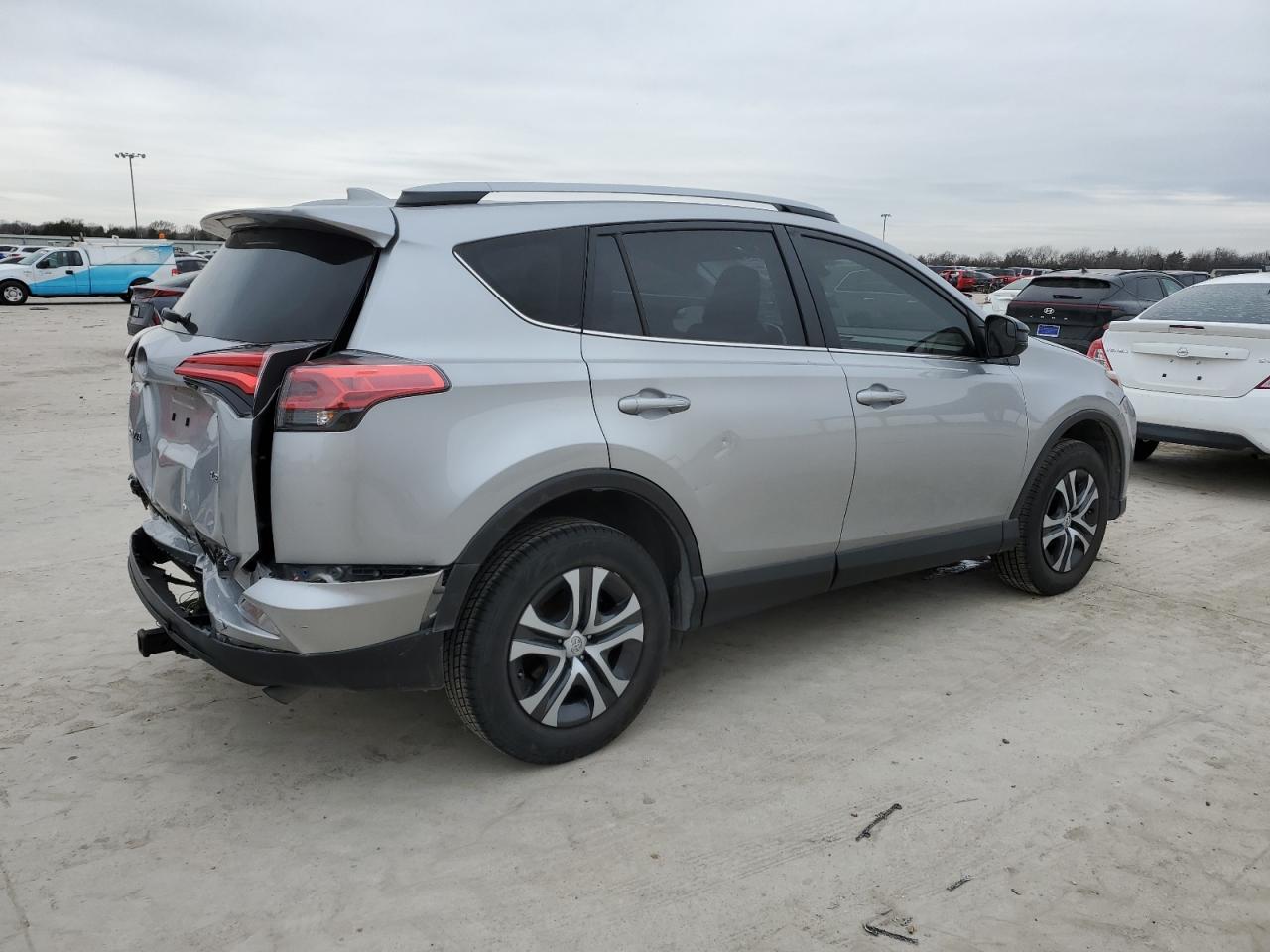 2018 Toyota RAV 4 VIN JTMZFREVXJJ175270 Copart auction photo, rear end / front end damage thumbnail 3