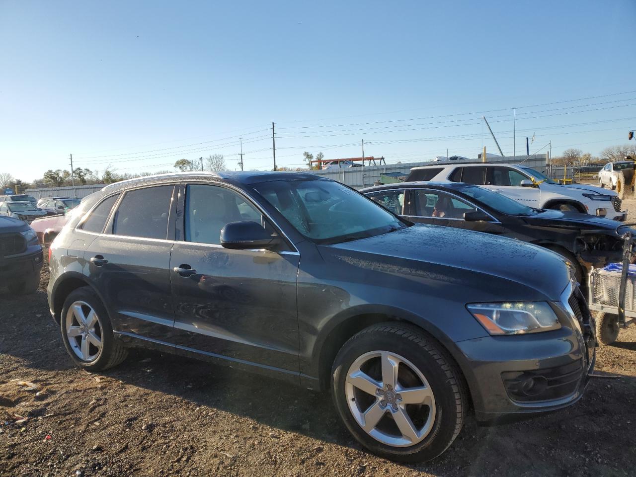 2010 Audi Q5 VIN WA1LKAFP2AA028020 Copart auction photo, front end damage thumbnail 4