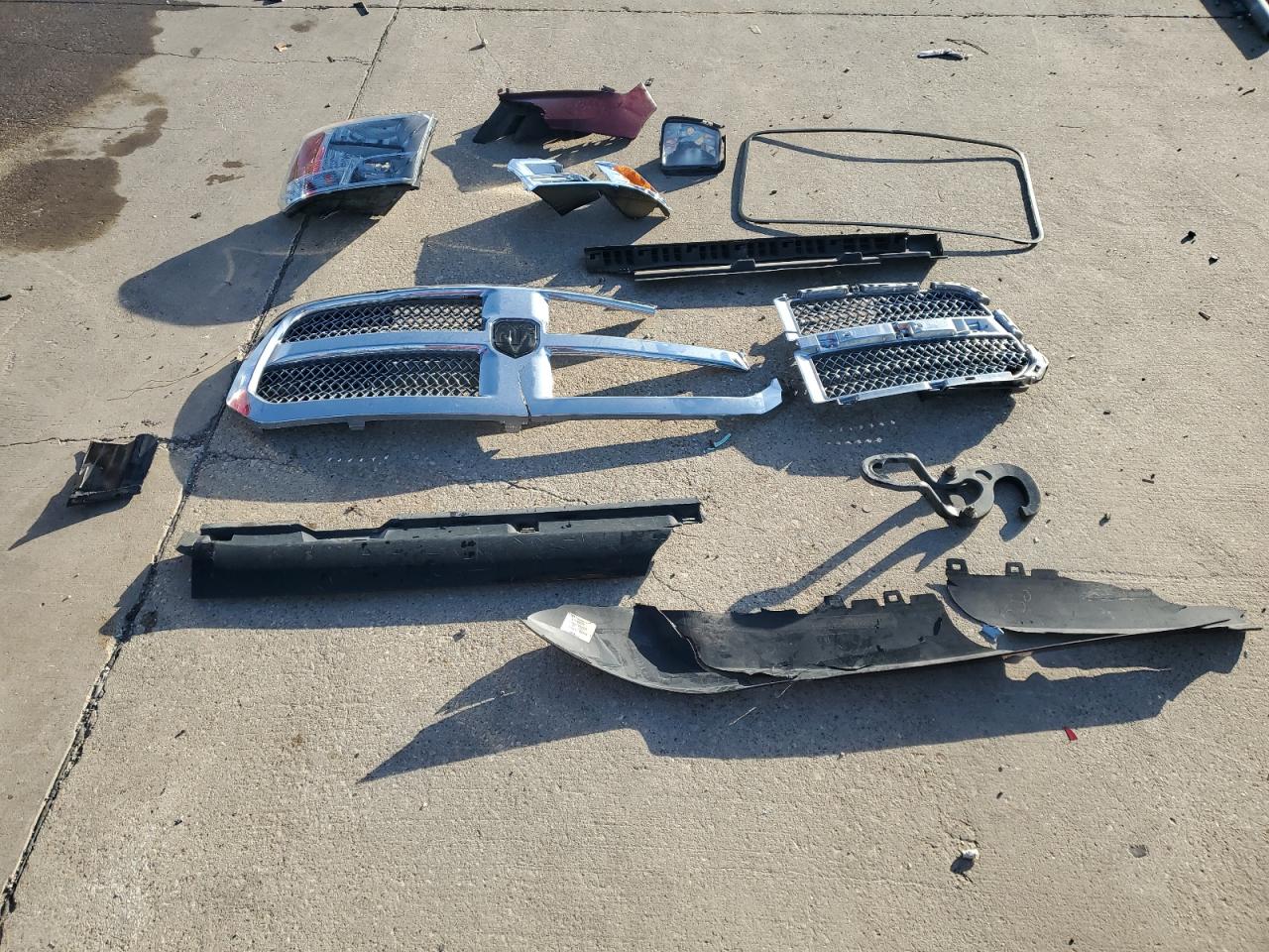 2018 RAM 1500 VIN 1C6RR6LT2JS266221 Copart auction photo, front end damage thumbnail 12