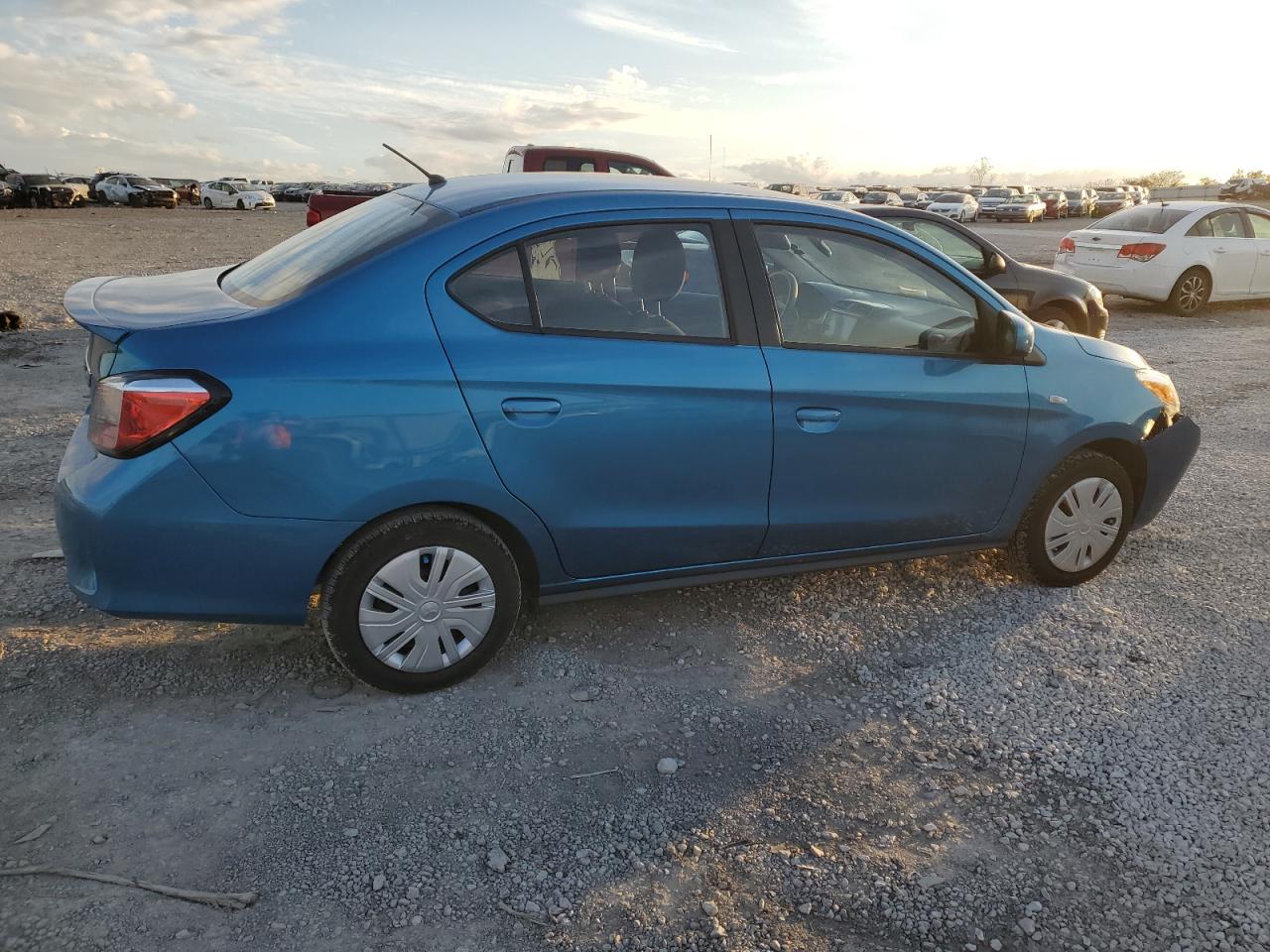 2022 Mitsubishi Mirage VIN ML32FUFJ4NHF06055 Copart auction photo, front end / minor dent/scratches damage thumbnail 3