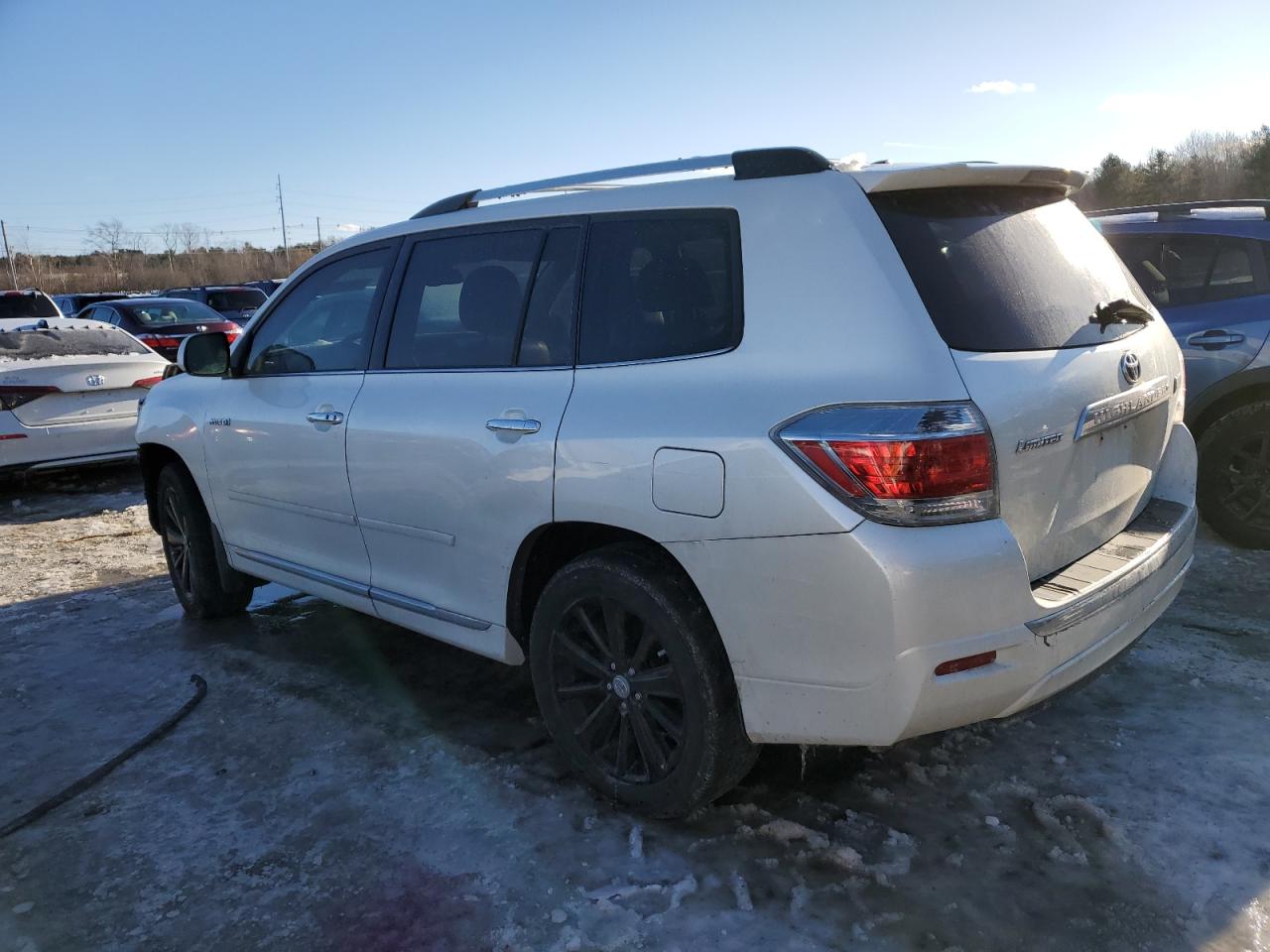 2011 Toyota Highlander VIN JTEDC3EH6B2002301 Copart auction photo, front end damage thumbnail 2