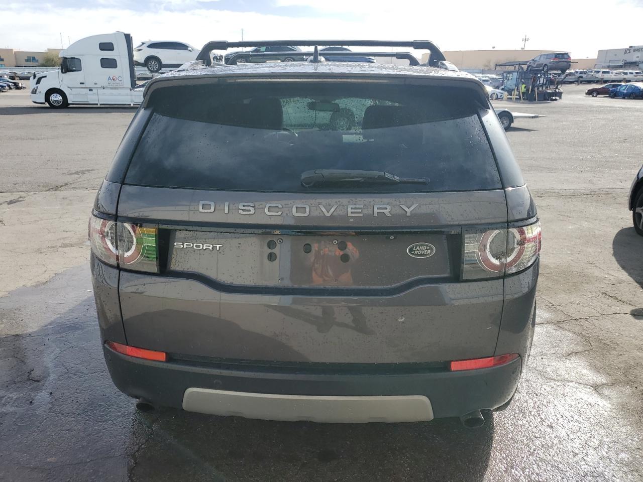 2016 Land Rover Discovery VIN SALCR2BG3GH552069 Copart auction photo, minor dent/scratches damage thumbnail 6