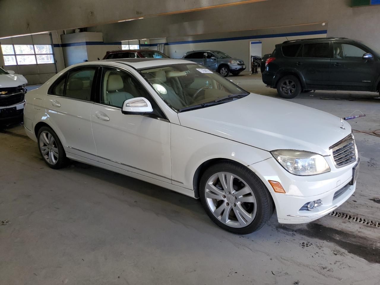 2008 Mercedes-Benz C-klasse VIN WDDGF81XX8F171022 Copart auction photo, water/flood damage thumbnail 4