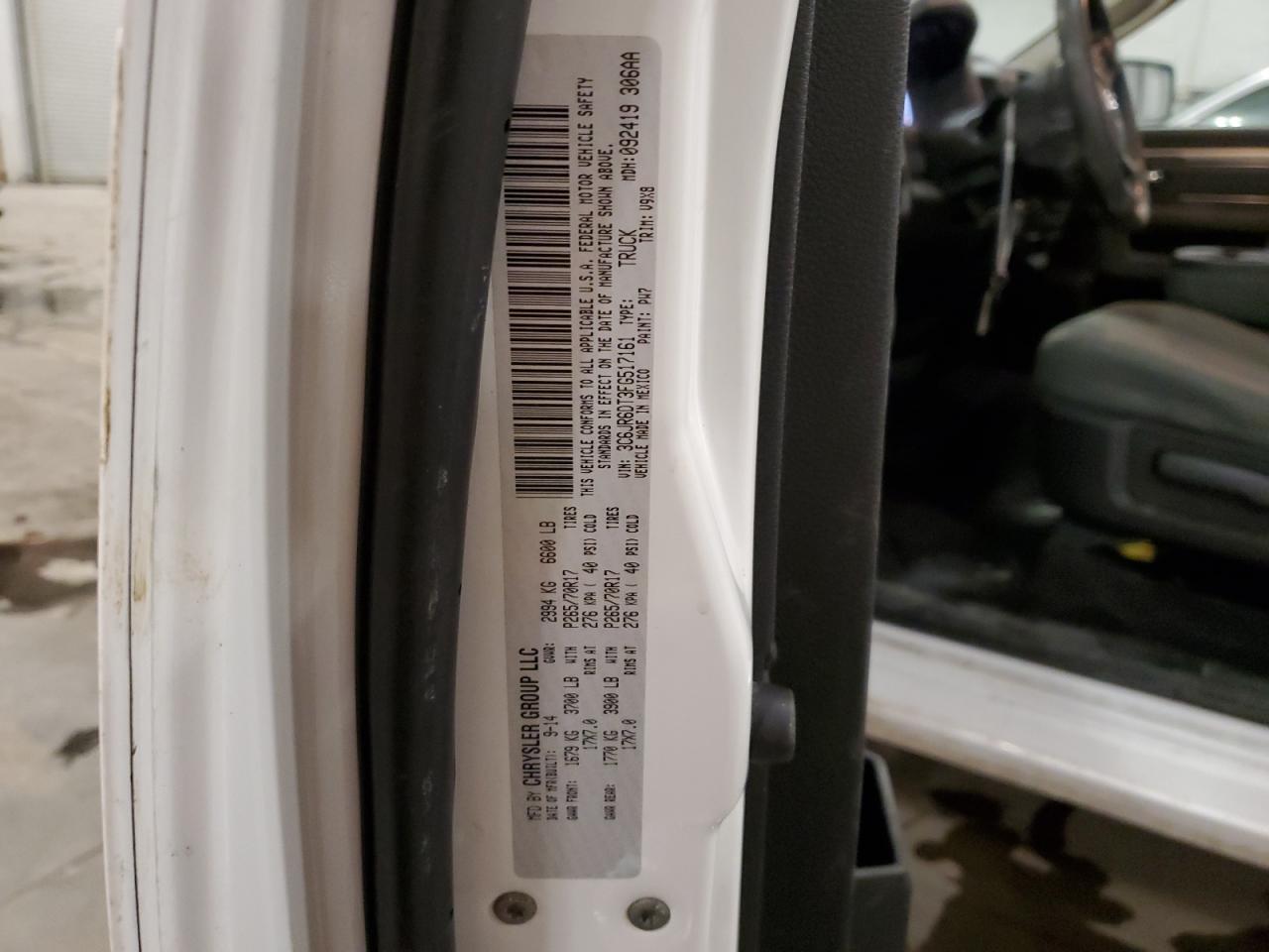 2015 RAM 1500 VIN 3C6JR6DT3FG517161 Copart auction photo, front end damage thumbnail 14