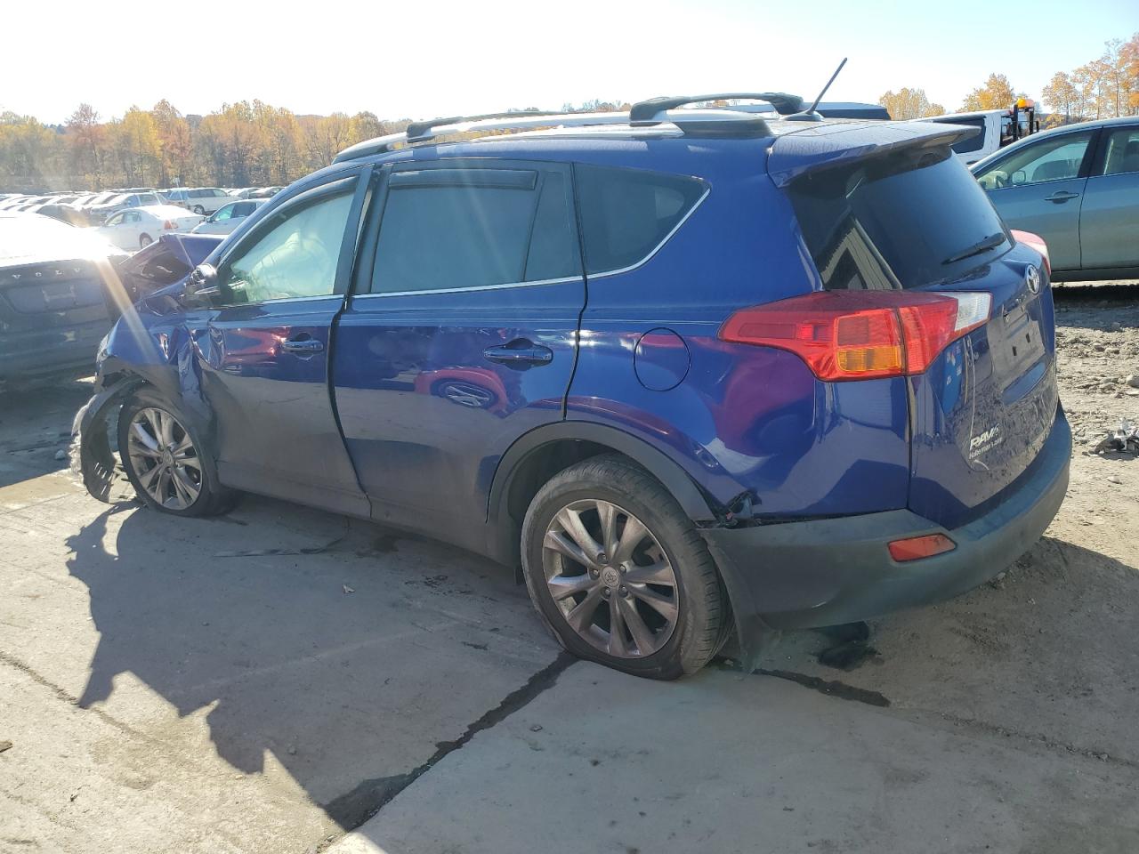 2015 Toyota RAV 4 VIN 2T3DFREVXFW347512 Copart auction photo, front end damage thumbnail 2