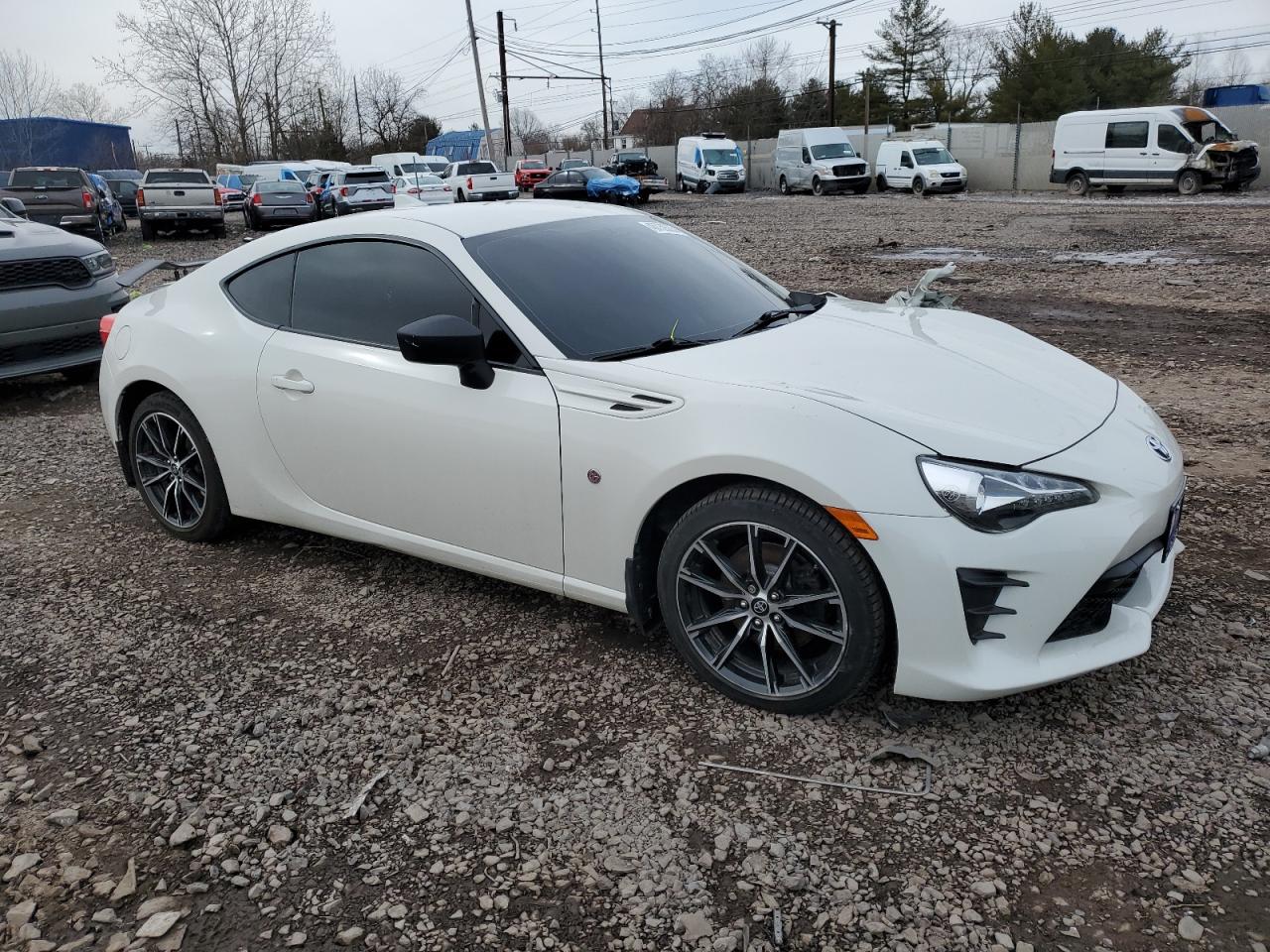 2017 Toyota GT86 VIN JF1ZNAA19H8706666 Copart auction photo, front end / side damage thumbnail 4