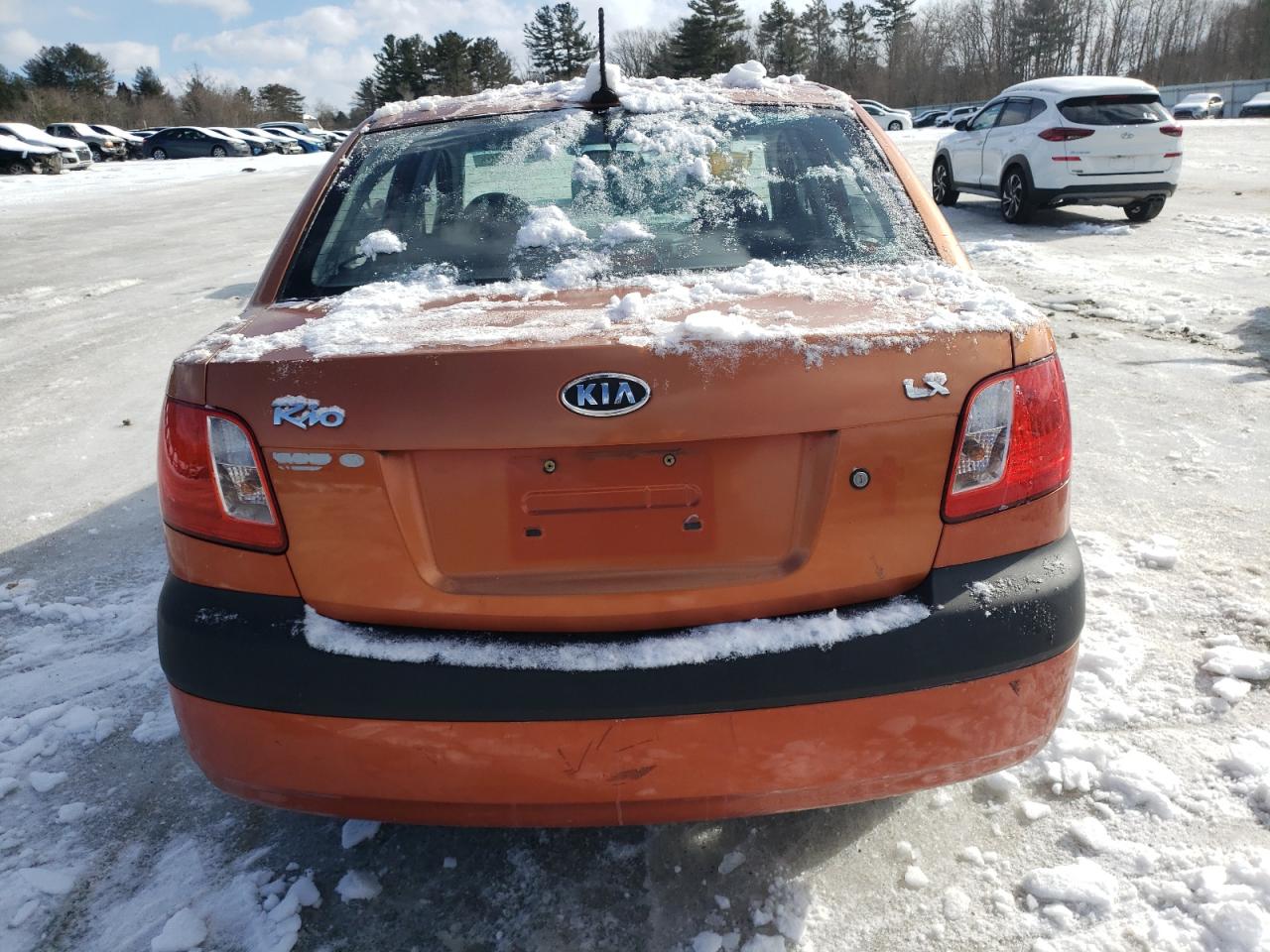 2009 KIA Rio VIN KNADE223096502861 Copart auction photo, mechanical damage thumbnail 6