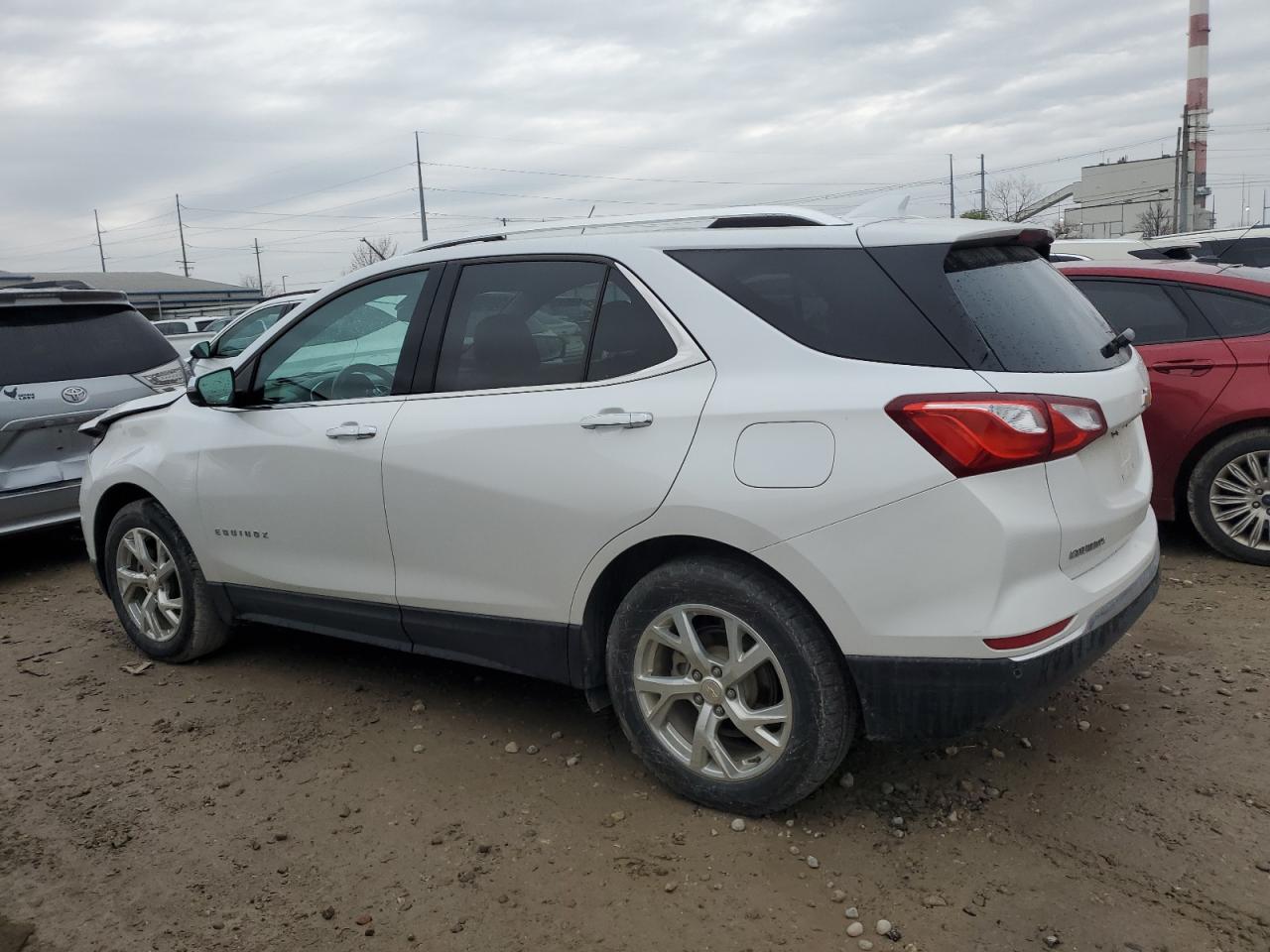2020 Chevrolet Equinox VIN 3GNAXXEV3LS713105 Copart auction photo, front end / side damage thumbnail 2