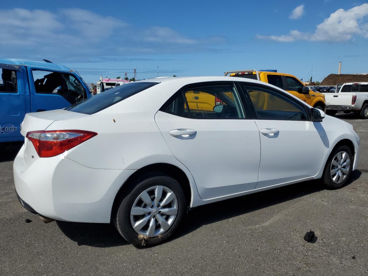 2015 Toyota Corolla VIN 5YFBURHE0FP196120 Copart auction photo, front end damage thumbnail 3