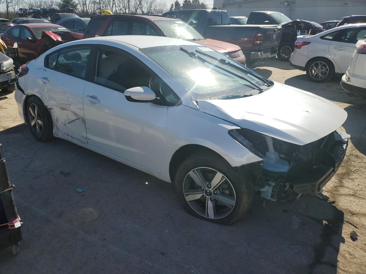2018 KIA Forte VIN 3KPFL4A77JE274499 Copart auction photo, all over damage thumbnail 4