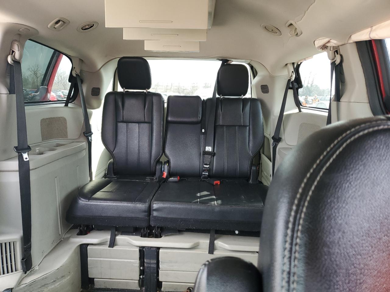 2015 Chrysler Town & Country VIN 2C4RC1BG9FR534174 Copart auction photo, all over damage thumbnail 10
