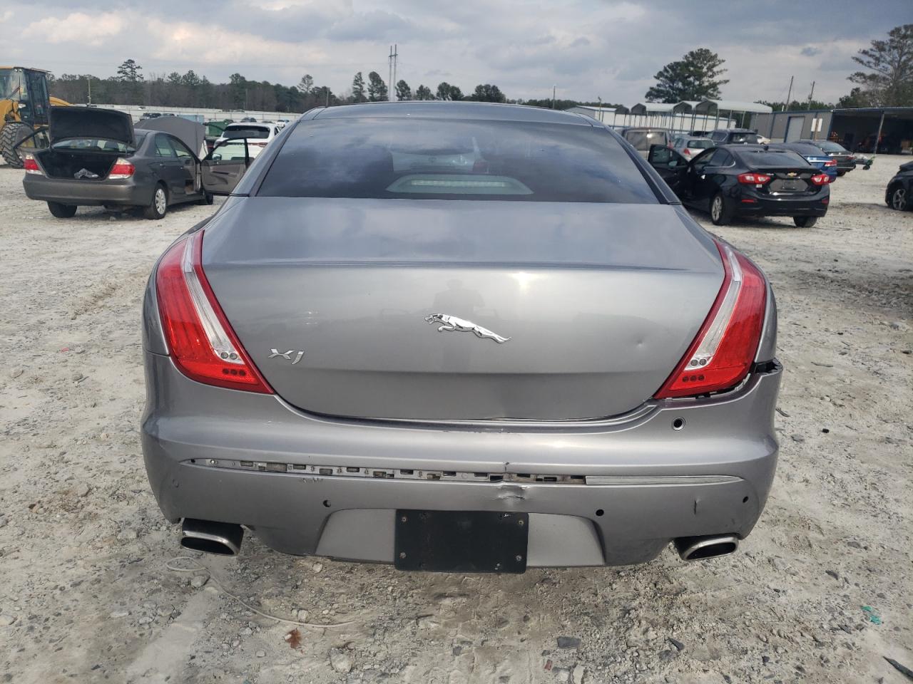 2012 Jaguar XJ VIN SAJWA1CB6CLV23313 Copart auction photo, rear end / front end damage thumbnail 6