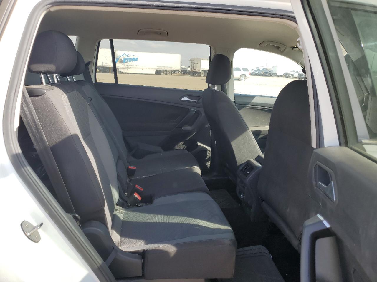 2019 Volkswagen Tiguan VIN 3VV1B7AX1KM050586 Copart auction photo, mechanical / minor dent/scratches damage thumbnail 11