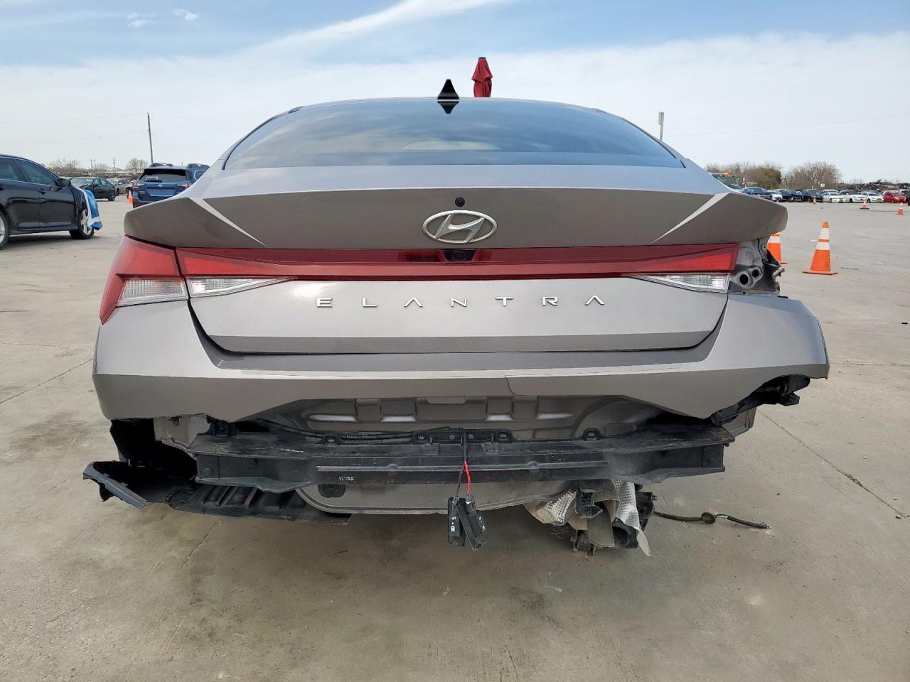 2022 Hyundai Elantra VIN KMHLS4AG8NU336419 Copart auction photo, rear end damage thumbnail 6