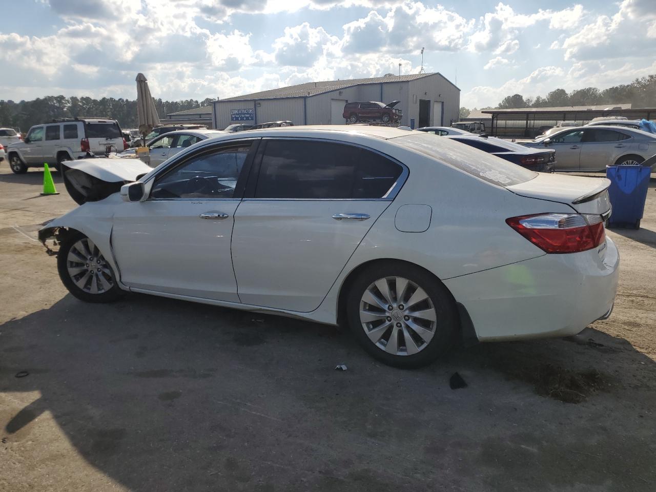 2015 Honda Accord VIN 1HGCR3F81FA018304 Copart auction photo, front end damage thumbnail 2