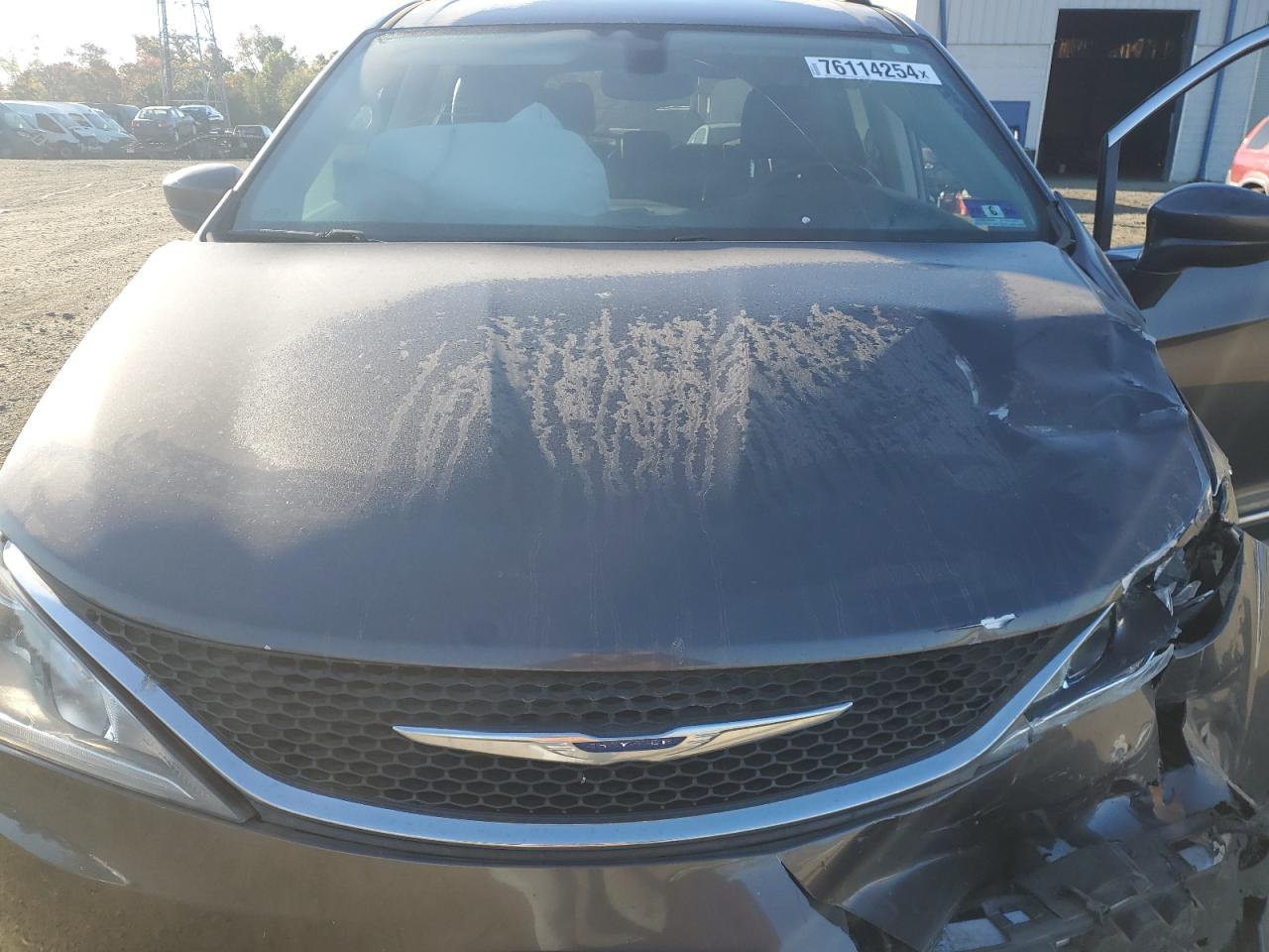 2017 Chrysler Pacifica VIN 2C4RC1BG3HR543021 Copart auction photo, front end damage thumbnail 12