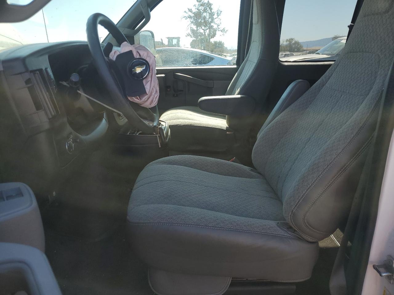 2016 Chevrolet Express VIN 1GAWGFFG5G1235293 Copart auction photo, front end damage thumbnail 7