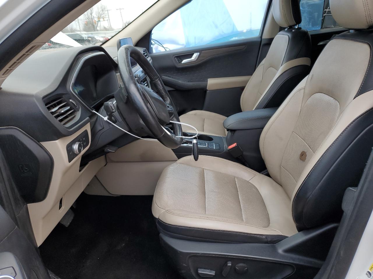 2020 Ford Escape VIN 1FMCU9J91LUB15962 Copart auction photo, side / front end damage thumbnail 7