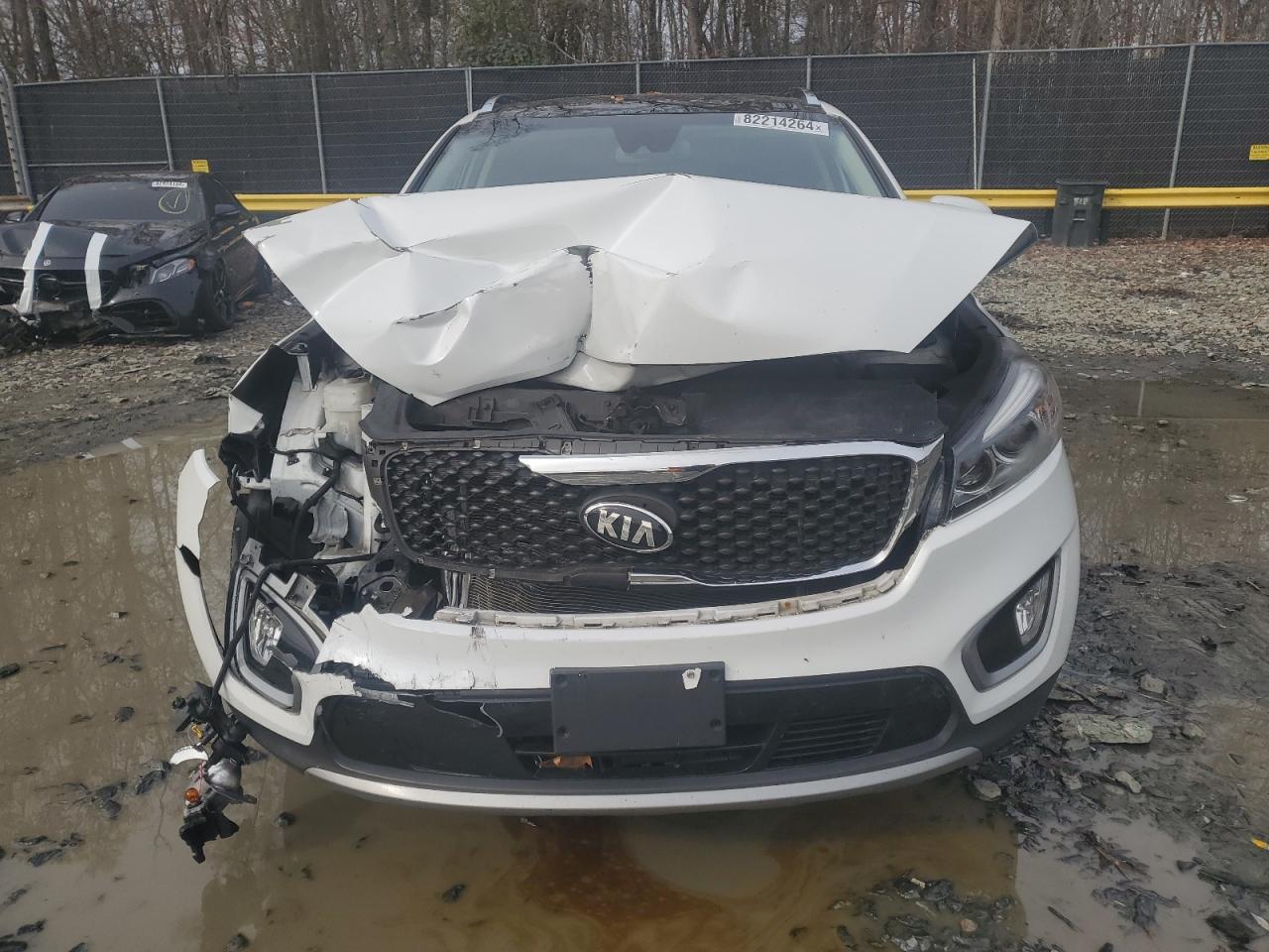 2018 KIA Sorento VIN 5XYPHDA55JG393255 Copart auction photo, front end damage thumbnail 5