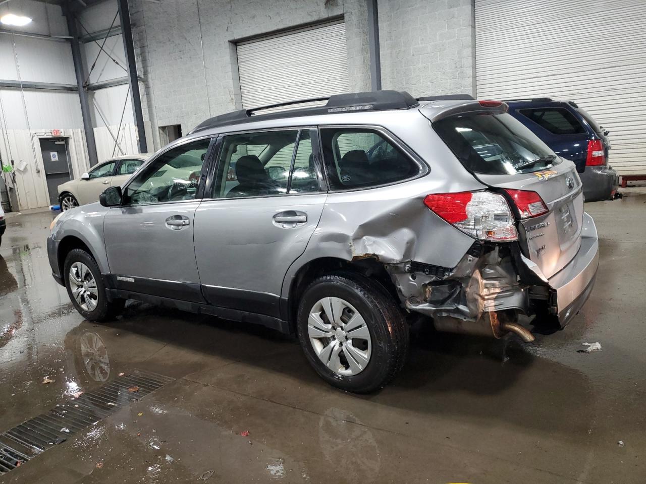 2010 Subaru Outback VIN 4S4BRCAC0A3325770 Copart auction photo, rear end / side damage thumbnail 2