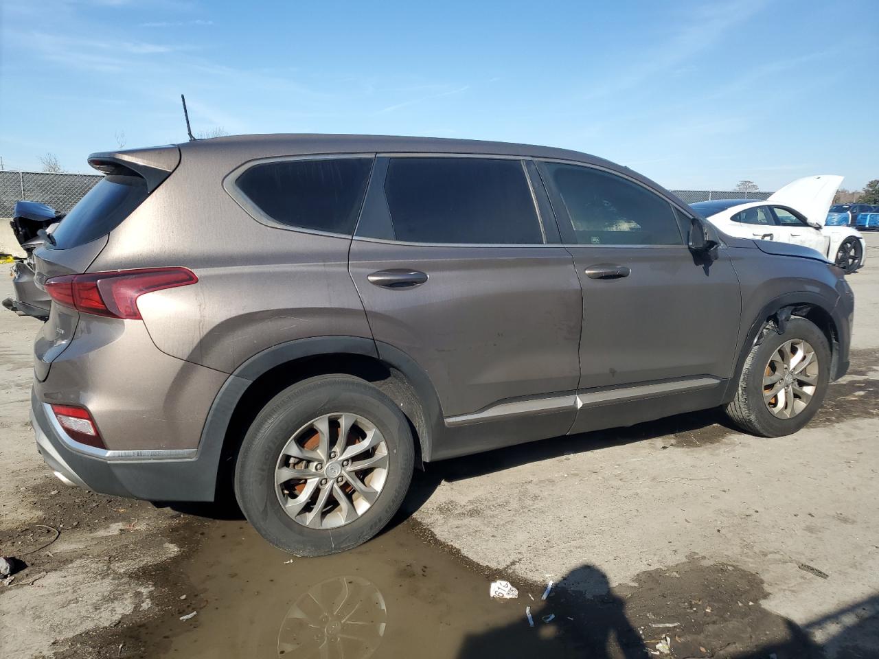 2020 Hyundai Santa Fe VIN 5NMS2CAD3LH162473 Copart auction photo, burn - engine / burn - interior damage thumbnail 3