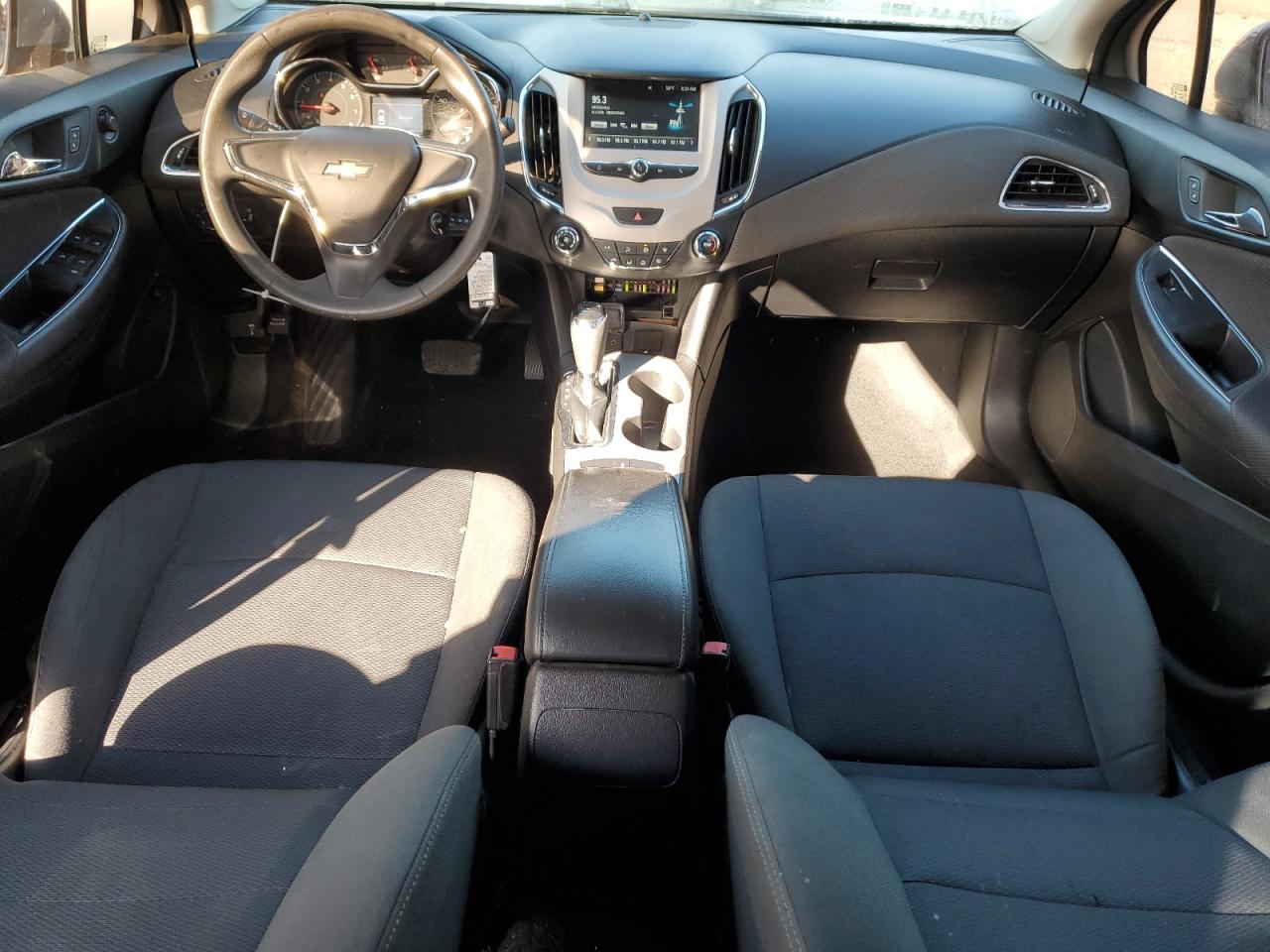 2018 Chevrolet Cruze VIN 1G1BC5SM3J7143457 Copart auction photo, all over damage thumbnail 8