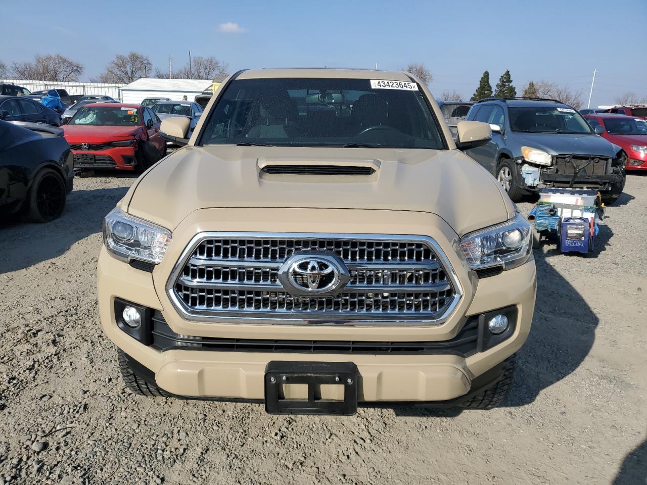 2017 Toyota Tacoma VIN 5TFCZ5AN7HX064985 Copart auction photo, rear end damage thumbnail 5