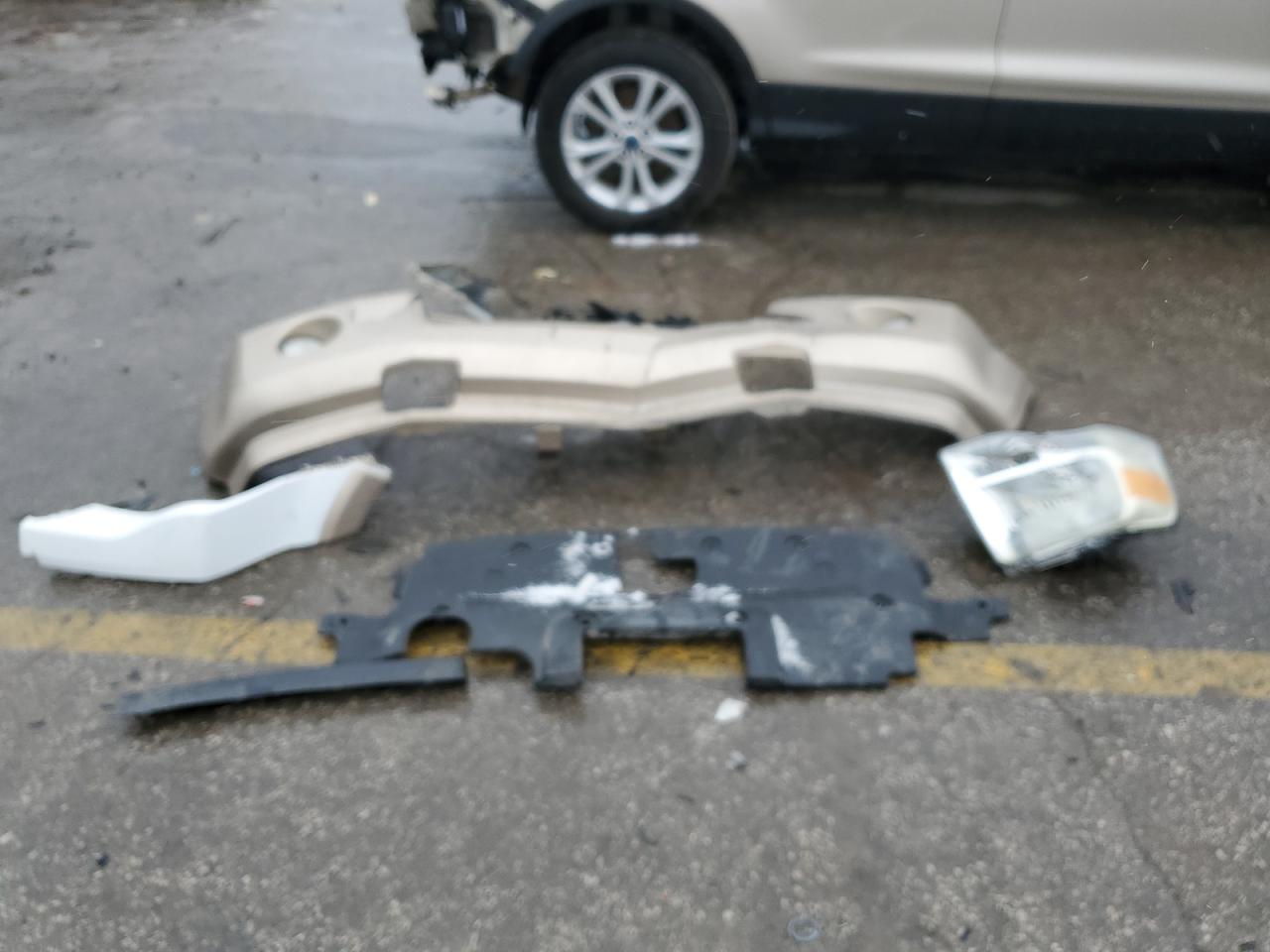 2011 Ford Expedition VIN 1FMJU1J58BEF05889 Copart auction photo, front end damage thumbnail 13
