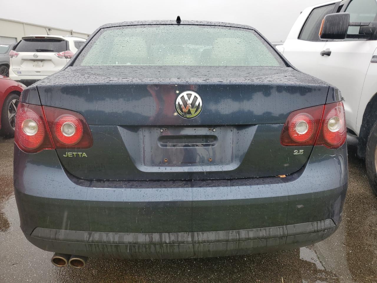 2010 Volkswagen Jetta VIN 3VWAX7AJ8AM147596 Copart auction photo, water/flood damage thumbnail 6