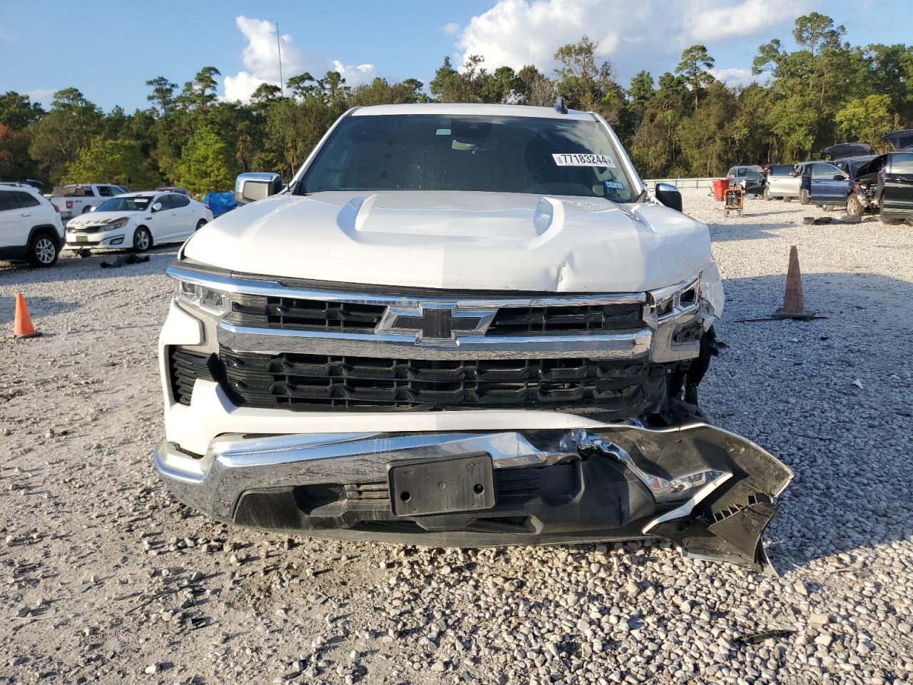 2022 Chevrolet Silverado VIN 3GCPACEK5NG637640 Copart auction photo, front end / side damage thumbnail 5