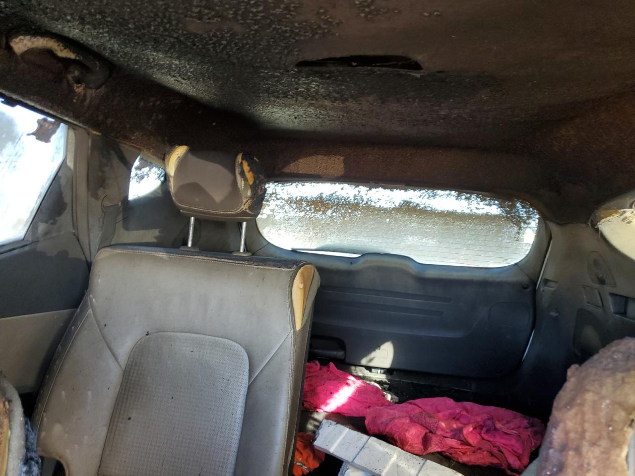 2014 Hyundai Santa Fe VIN 5XYZU3LA2EG184960 Copart auction photo, burn damage thumbnail 10