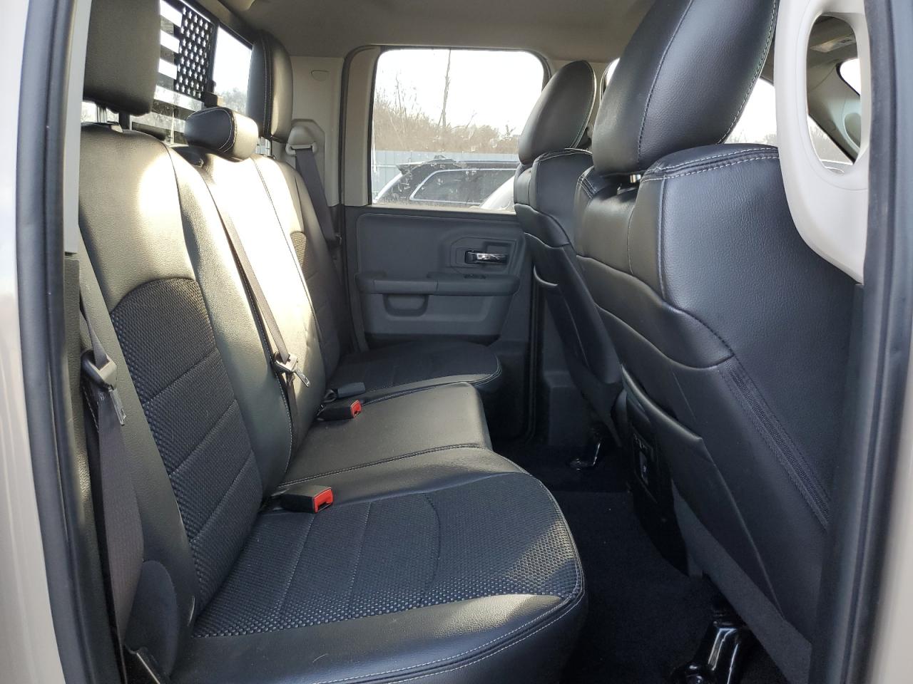 2019 RAM 1500 VIN 1C6RR7GT7KS736857 Copart auction photo, front end / minor dent/scratches damage thumbnail 10