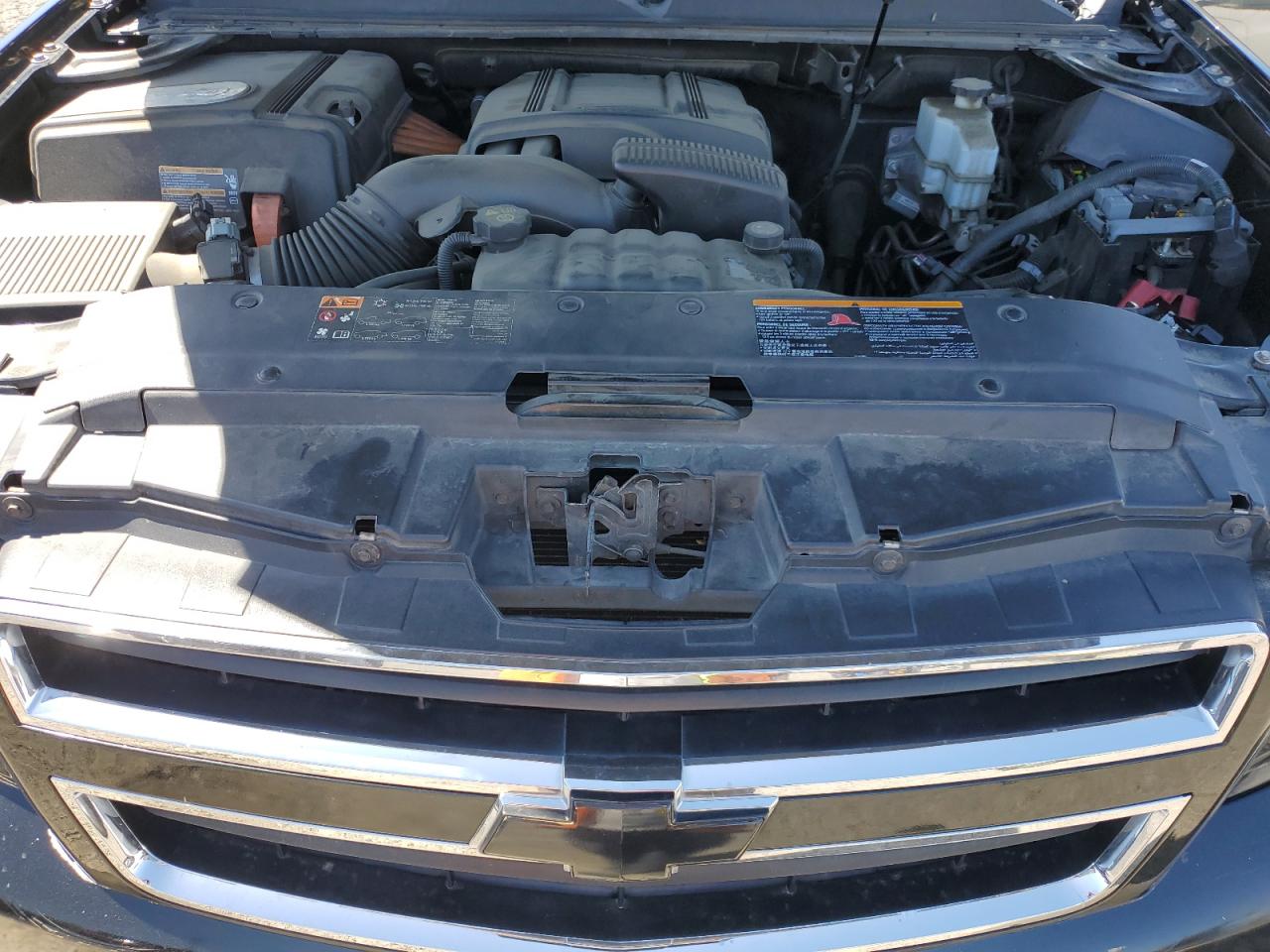 2012 Chevrolet Tahoe VIN 1GNSCDEJ9CR225663 Copart auction photo, minor dent/scratches damage thumbnail 12