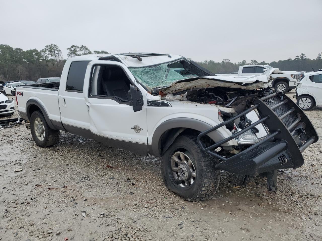 2014 Ford F250 VIN 1FT7W2BT9EEA90209 Copart auction photo, front end / top/roof damage thumbnail 4