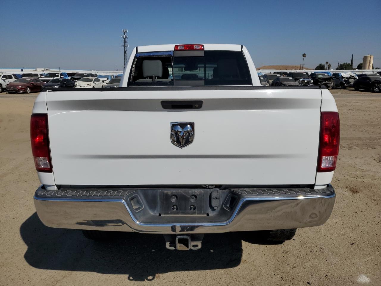 2015 RAM 2500 VIN 3C6TR5DT4FG576349 Copart auction photo, front end / side damage thumbnail 6