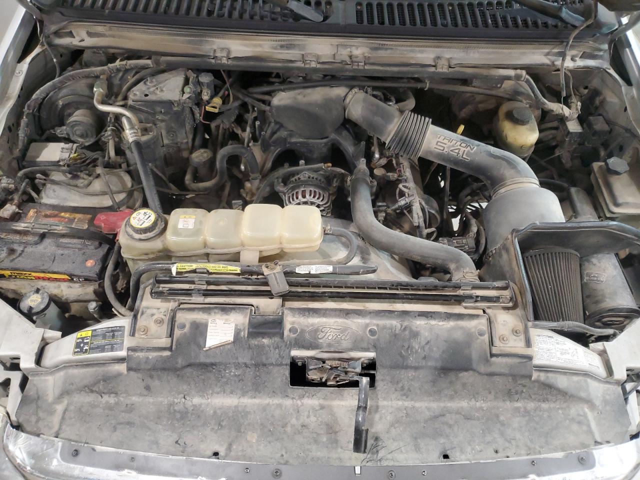 2002 Ford F250 VIN 1FTNX21L52EC85287 Copart auction photo, side / rear end damage thumbnail 11