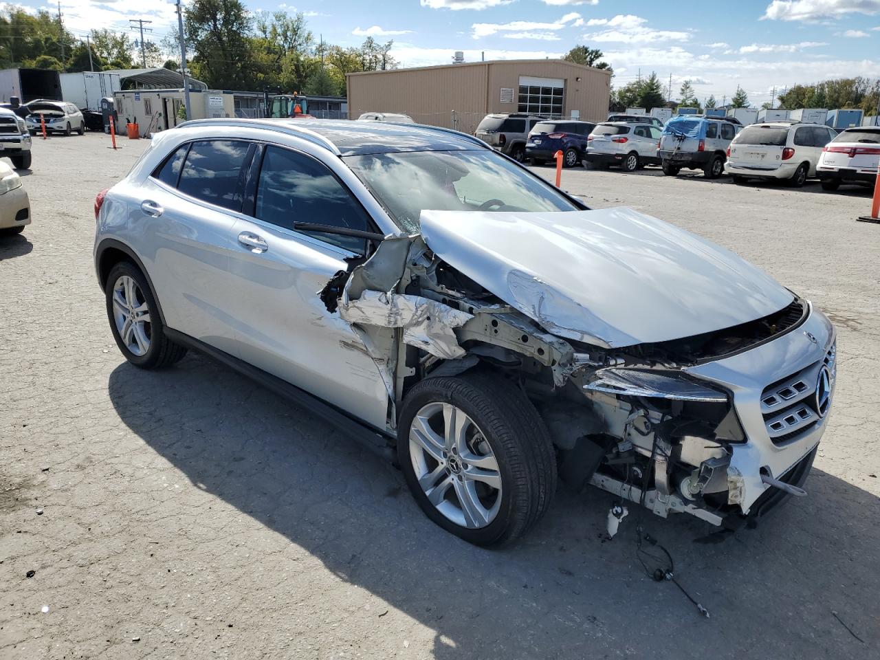 2020 Mercedes-Benz GLA-klasse VIN W1NTG4GB1LU029018 Copart auction photo, front end / side damage thumbnail 4