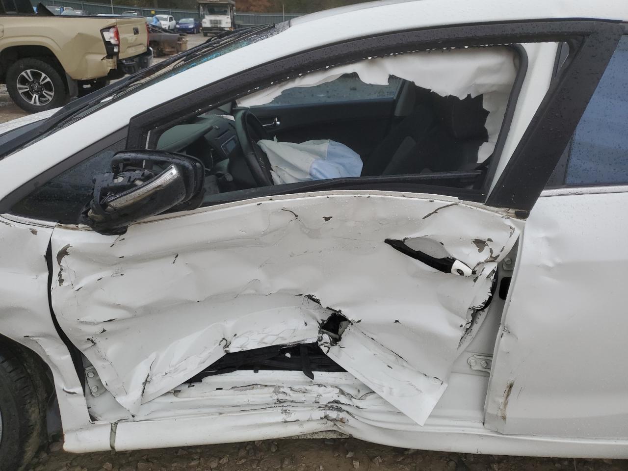 2016 KIA Forte VIN KNAFX4A82G5491070 Copart auction photo, all over / undercarriage damage thumbnail 7
