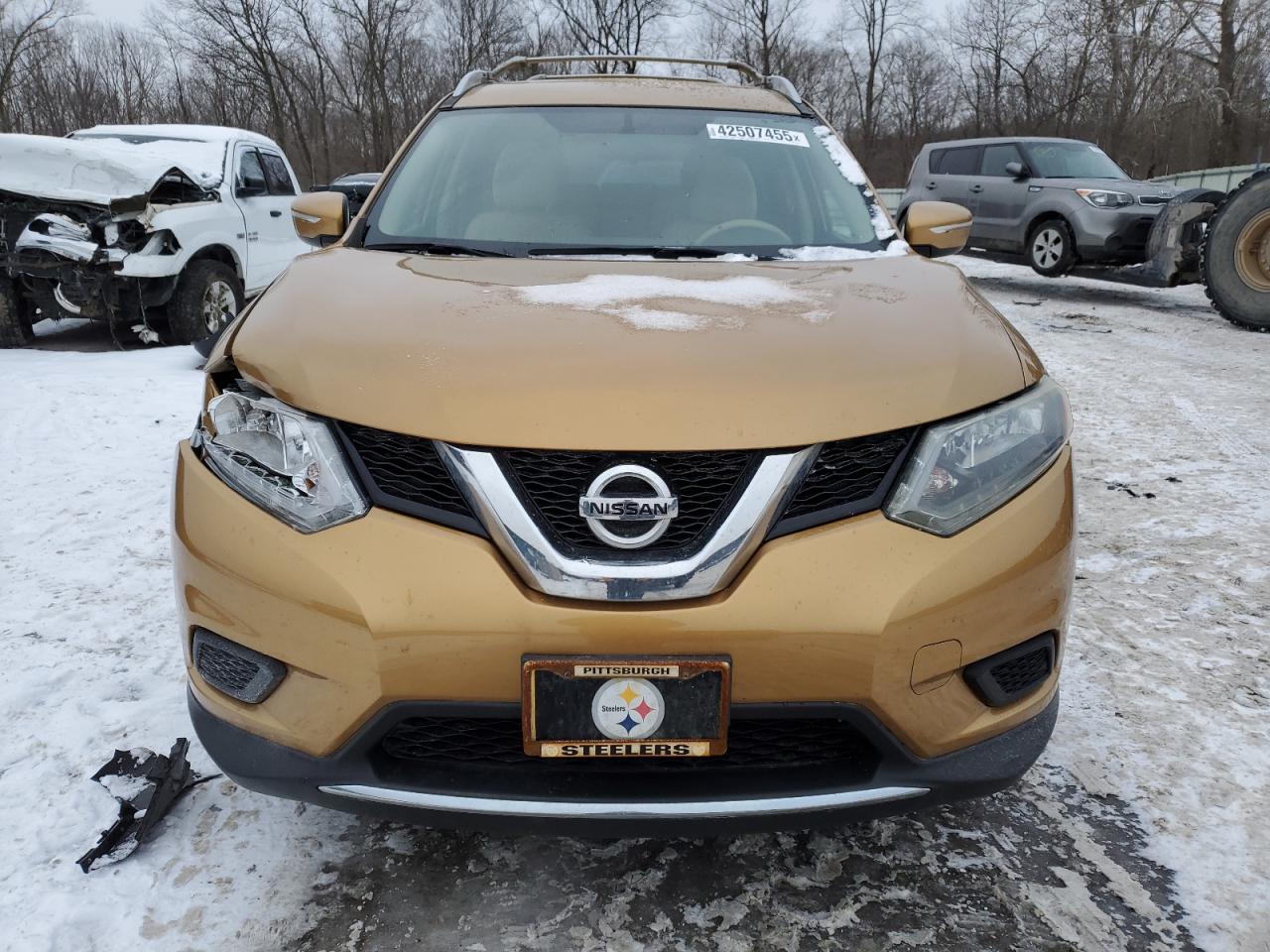 2015 Nissan Rogue VIN 5N1AT2MKXFC787156 Copart auction photo, front end / side damage thumbnail 5