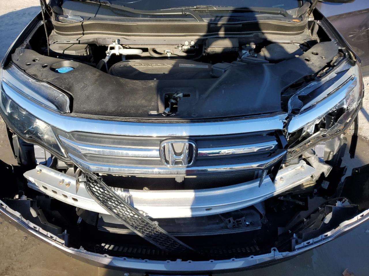 2017 Honda Pilot VIN 5FNYF6H38HB068997 Copart auction photo, front end damage thumbnail 12