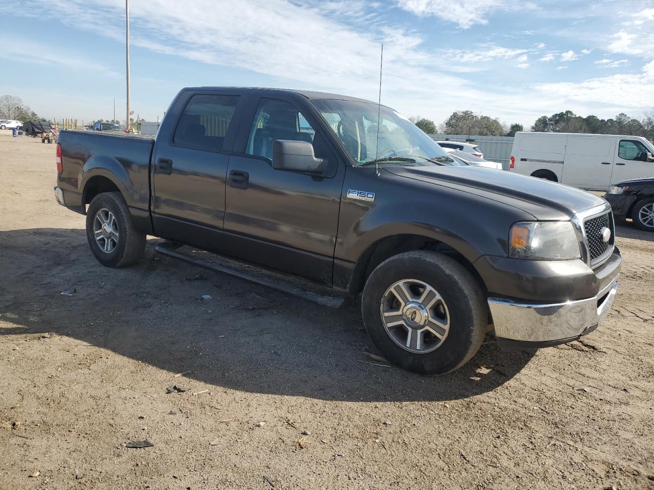 2007 Ford F-150 VIN 1FTRW12W07FA96605 Copart auction photo, rear end / side damage thumbnail 4