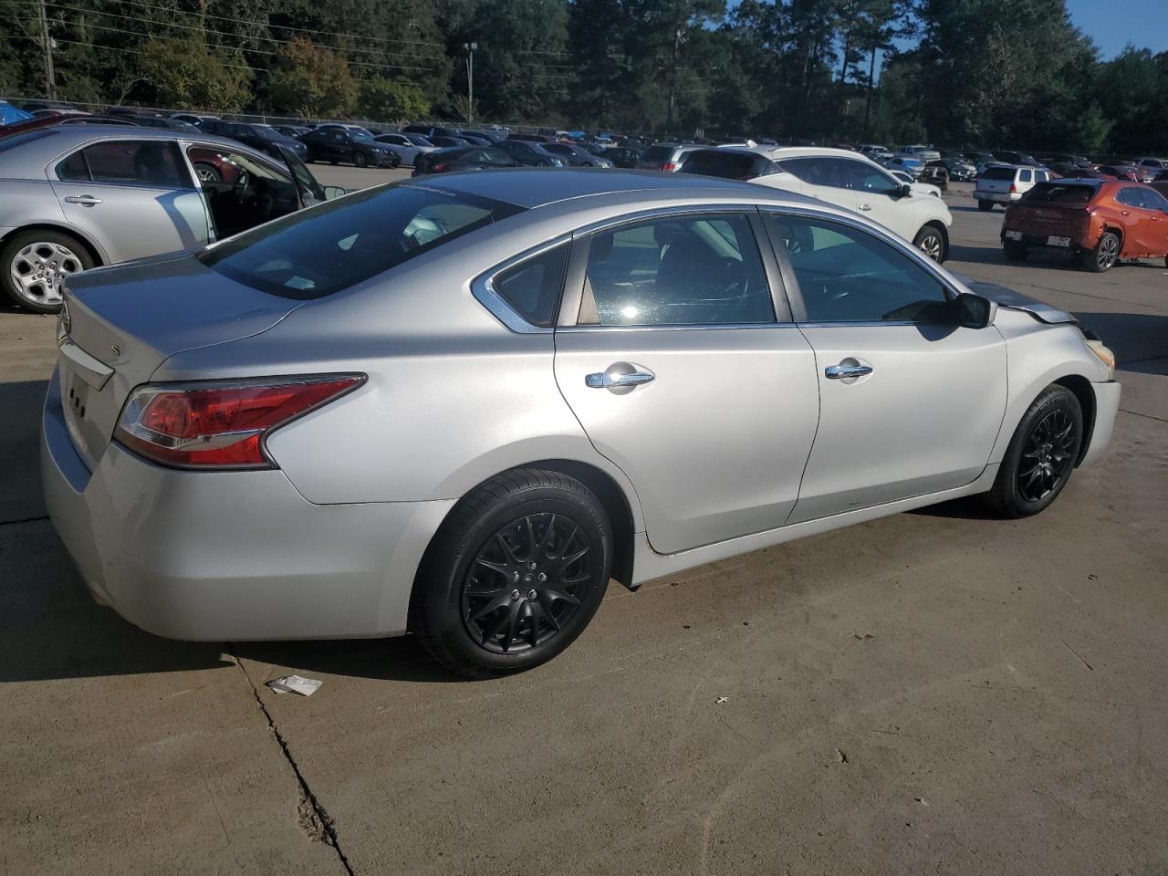 2015 Nissan Altima VIN 1N4AL3AP9FC285108 Copart auction photo, front end damage thumbnail 3