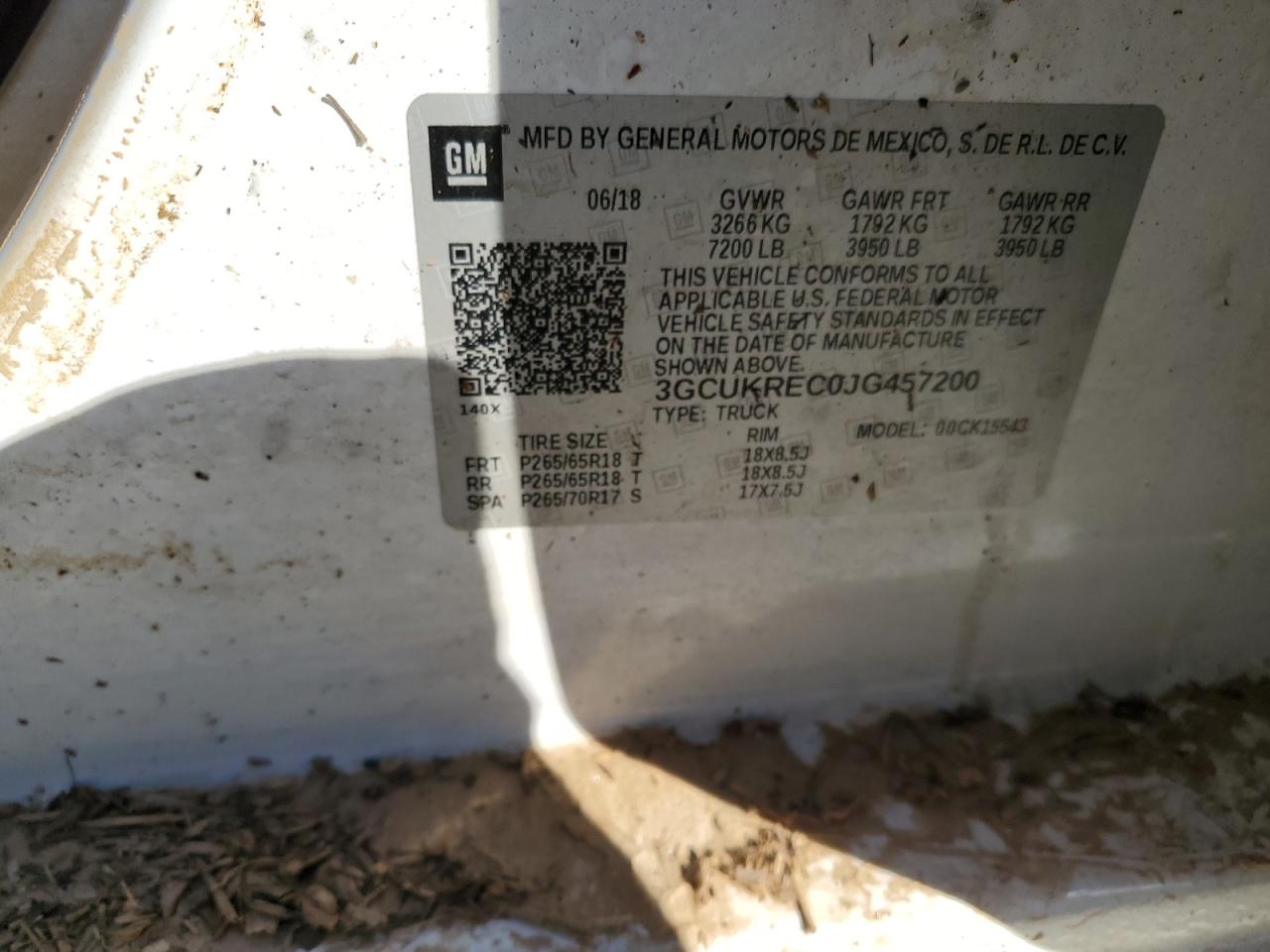 2018 Chevrolet Silverado VIN 3GCUKREC0JG457200 Copart auction photo, water/flood damage thumbnail 13